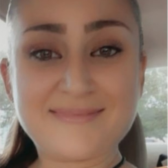 Meet your Posher, Melanie - Picture 1 of 1